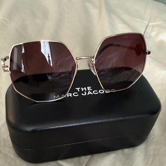 MARC JACOBS Hexagonal Gold Metal Frame With Brown Lenses Aviator Style - Picture 5 of 7